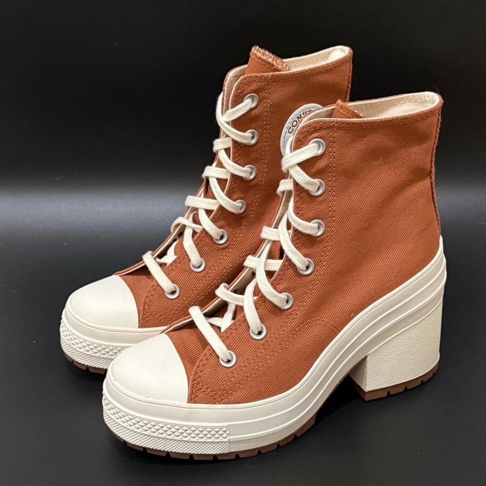 CONVERSE Chuck 70 De Luxe Heel Tawny Owl High Top Lugged Platform Sneakers 7.5